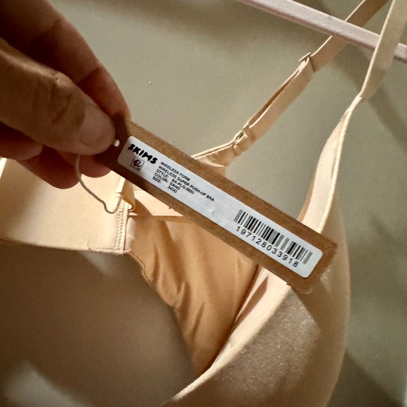 BRAND NEW SKIMS super push-up bra — 34DD - Picture 2 of 2